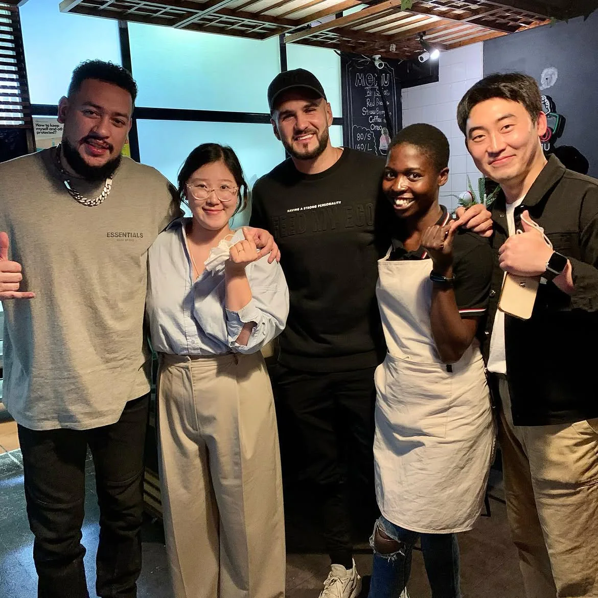 AKA and Mi Casa visiting Banchan